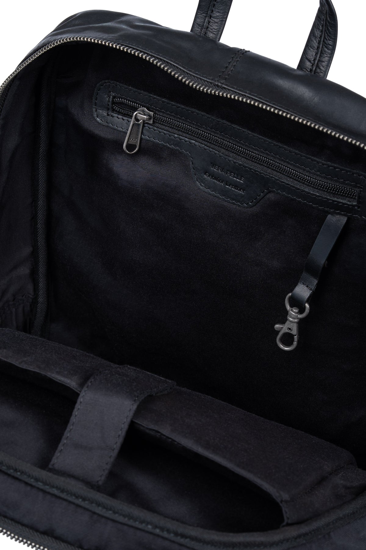 ROGNER - Business & Travel Rucksack – OIL PULL Rindsleder – Schwarz