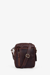 Brown Bear Umhängetasche aus OIL PULL Rindsleder – Unisex Ledertasche – Dunkelbraun
